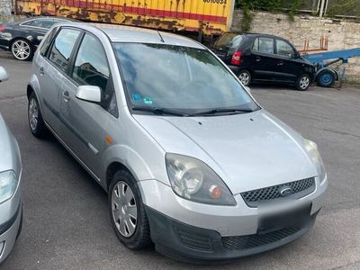 gebraucht Ford Fiesta benzin 1,3 motor auto vollfahrbereit Kleinwagen