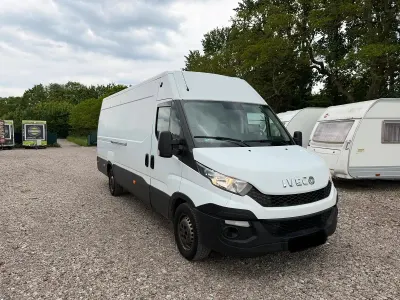 Second-hand Iveco Daily 130 CP (95 kW) 2016 Alb Monovolum