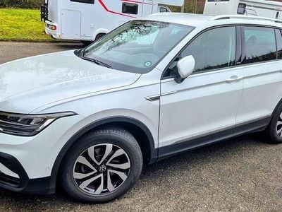 Weiß Gebraucht 2021 VW Tiguan Active SUV | 24.990 € (Fairer Preis)