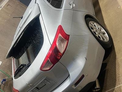 Gebraucht Mitsubishi Lancer Sportback 117 PS (86 kW) 2010 Silber Limousine