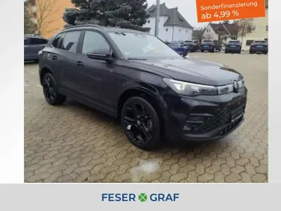 Używany VW Tiguan R-line 193 KM (141 kW) 2024 Czarny SUV