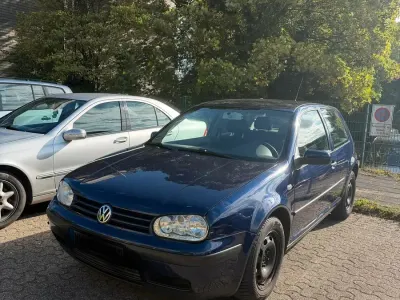 Gebraucht VW Golf IV 75 PS (55 kW) 2002 Blau Coupé