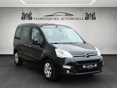 Gebraucht Citroën Berlingo SELECTION 110 PS (80 kW) 2017 Schwarz Van / Kleinbus
