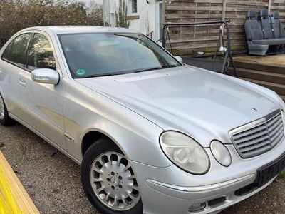 Mercedes E280