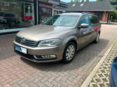 Gebraucht VW Passat Trendline 140 PS (102 kW) 2011 Braun Kombi
