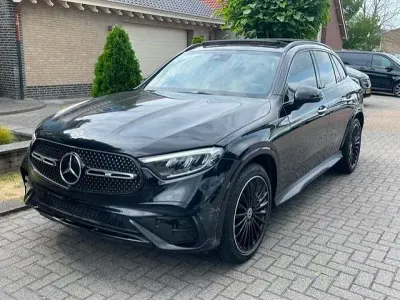 Gebraucht Mercedes GLC200 AMG line 163 PS (119 kW) 2025 Schwarz SUV
