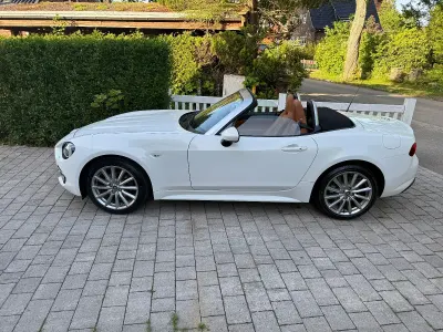 Gebraucht Fiat 124 Spider 140 PS (102 kW) 2017 Weiß Cabrio