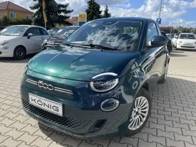 Gebraucht Fiat 500e Icon 86 kW (118 PS) 2022 Ozean grün metallic Kleinwagen