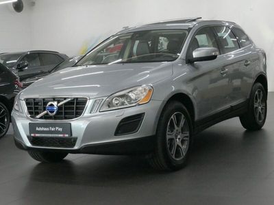 Silber Gebraucht 2013 Volvo XC60 Summum SUV | 20.490 € (Fairer Preis)