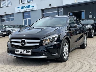 Gebraucht Mercedes GLA200 136 PS (100 kW) 2014 Schwarz (kosmosschwarz  metalliclack) SUV