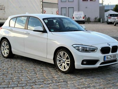 Weiß Gebraucht 2016 BMW 118 Advantage Kleinwagen | 9.999 €