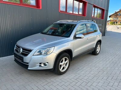 Reflexsilber metallic Gebraucht 2009 VW Tiguan Sportline SUV | 9.900 € (Etwas zu teuer)
