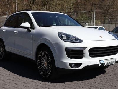 Weiß Gebraucht 2018 Porsche Cayenne Platinum Edition SUV | 31.900 € (Fairer Preis)