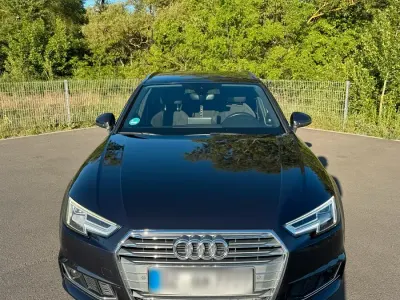 Gebraucht Audi A4 S-Line 170 PS (125 kW) 2018 Blau Kombi