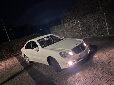 Mercedes E220