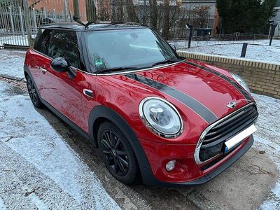 Rot Gebraucht 2017 Mini Cooper Kleinwagen | 13.890 € (Fairer Preis)