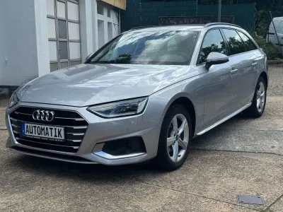 Gebraucht Audi A4 Sport 163 PS (119 kW) 2022 Silber Kombi