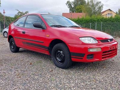 Gebraucht Mazda 323C 73 PS (53 kW) 1995 Rot Limousine