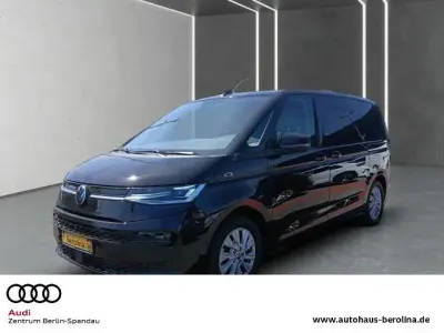 Usado VW T7 Life 150 HP (110 kW) 2025 Preto Van