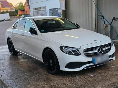 Gebraucht Mercedes E200 Avantgarde 184 PS (135 kW) 2018 Weiß Limousine