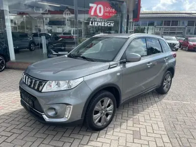 Gebraucht Suzuki Vitara Comfort 111 PS (81 kW) 2019 Grau SUV