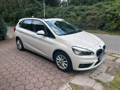 Gebraucht BMW 216 Active Tourer 116 PS (85 kW) 2015 Weiß Van / Kleinbus