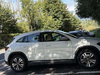 Gebraucht Mercedes GLA220 190 PS (139 kW) 2023 Weiß SUV