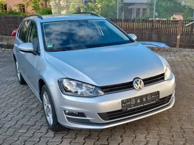 Gebraucht VW Golf VII Trendline 105 PS (77 kW) 2014 Grau Kombi
