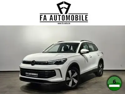 Gebraucht VW Tiguan 150 PS (110 kW) 2024 Pure weiß SUV