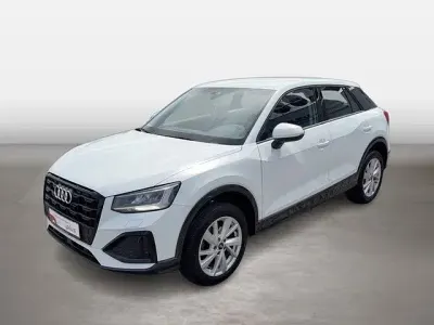 Gebraucht Audi Q2 Comfort 150 PS (110 kW) 2022 Gletscherweiß metallic SUV