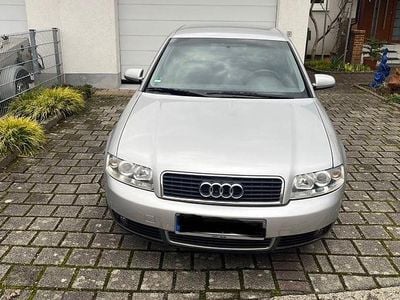 Gebraucht Audi A4 131 PS (96 kW) 2002 Silber Limousine