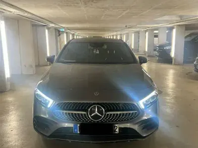 Gebraucht Mercedes A180 AMG line 116 PS (85 kW) 2020 Grau Limousine