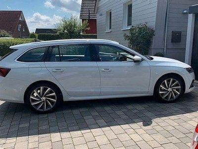Weiß Gebraucht 2021 Skoda Octavia Style Kombi | 23.500 € (Fairer Preis)