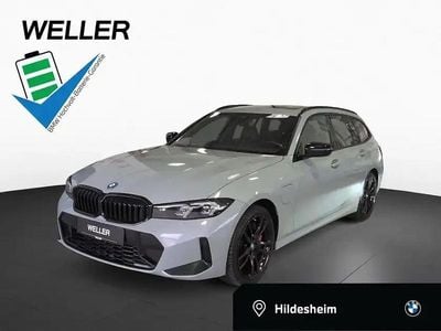 Gebraucht BMW 330e M Sport 292 PS (214 kW) 2022 Brooklyn grau (grau) Kombi