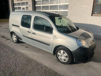 Silber Gebraucht 2010 Renault Kangoo Van | 3.650 € (Teuer)