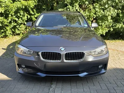 Gebraucht BMW 318 143 PS (105 kW) 2014 Schwarz Kombi