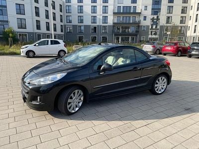 Gebraucht Peugeot 207 CC 156 PS (114 kW) 2014 Schwarz Cabrio
