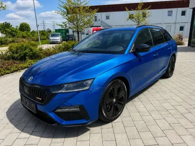 Gebraucht Skoda Octavia First Edition 245 PS (180 kW) 2020 Blau Kombi