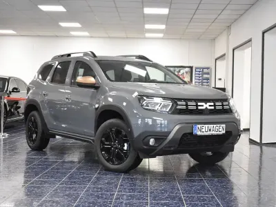 Gebraucht Dacia Duster Extreme 114 PS (83 kW) 2024 Grinu urban grey SUV