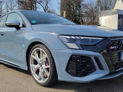 Gebraucht Audi RS3 Ambiente 400 PS (294 kW) 2023 Grau Limousine