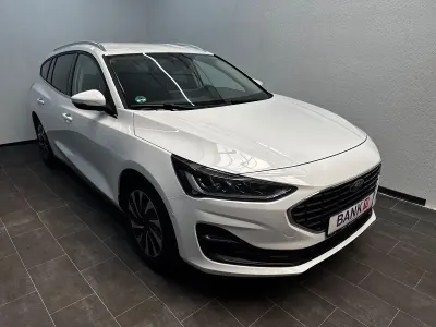 Gebraucht Ford Focus Titanium 116 PS (85 kW) 2023 Weiß Limousine