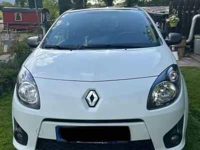 Gebraucht Renault Twingo Night&Day 75 PS (55 kW) 2011 Weiß Kleinwagen