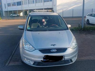 Second-hand Ford Galaxy 140 CP (102 kW) 2007 Gri Monovolum