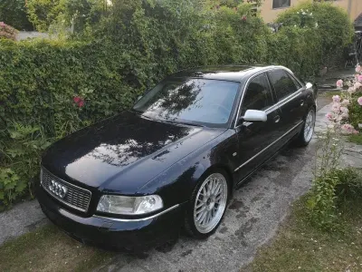 Gebraucht Audi A8 310 PS (228 kW) 2001 Blau Limousine