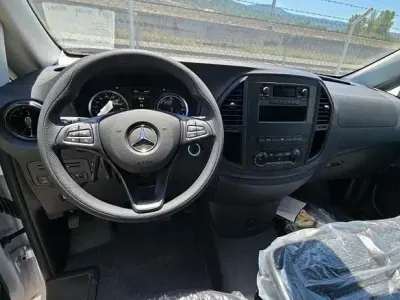 Neu Mercedes e-Vito 85 kW (116 PS) 2025 Arktik weiß arktik weiß Van