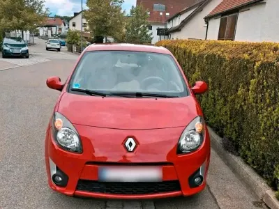 Gebraucht Renault Twingo 76 PS (55 kW) 2009 Rot Kleinwagen