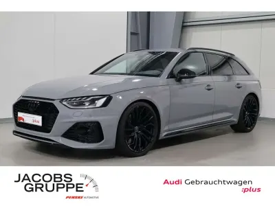 Gebraucht Audi RS4 Sport 450 PS (330 kW) 2024 Nardograu Kombi