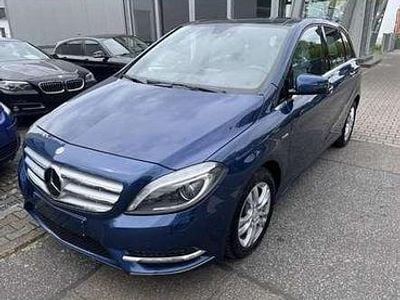 Mercedes B200