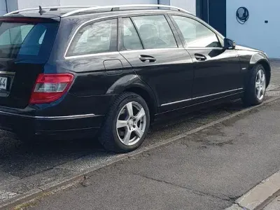 Używany Mercedes 200 136 KM (100 kW) 2010 Szary Kombi