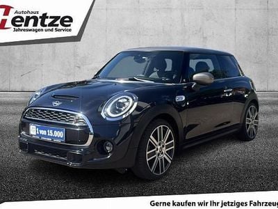 Gebraucht Mini Cooper S 192 PS (141 kW) 2020 Enigmatic black/dach (metallic) Kleinwagen